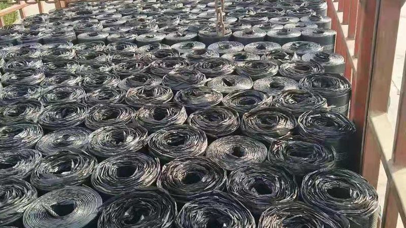 聚氨酯防水涂料：揭秘其性能与选型逻辑**
